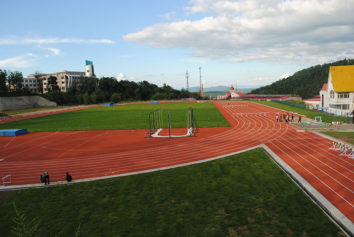 塑膠跑道地坪
